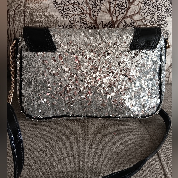 Kate Spade Black and Silver Sequin Crossbody Bag EUC - Picture 8 of 10